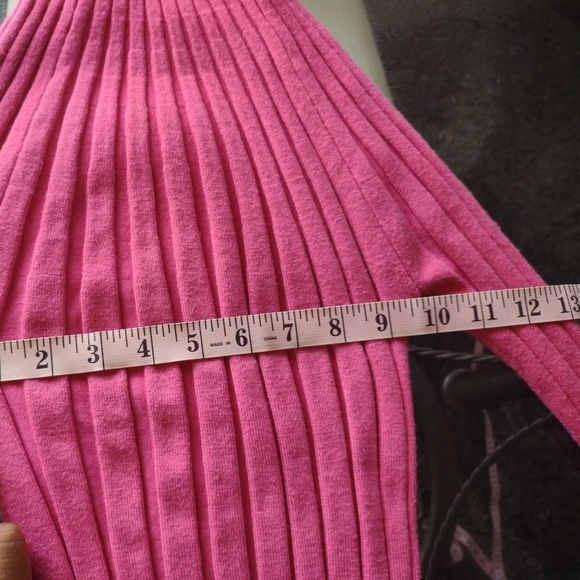 Pink Ribknit Sweater Size S - Picture 10 of 10